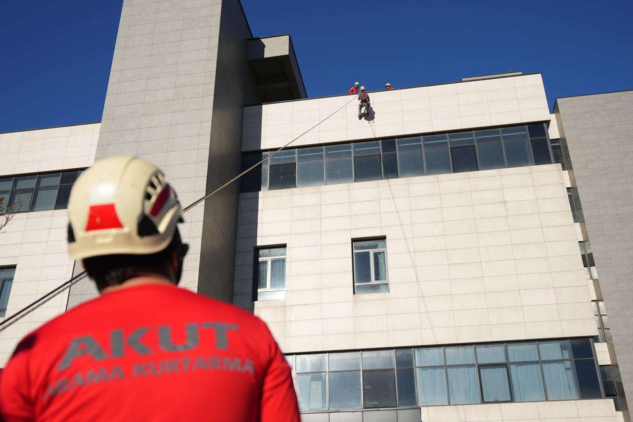 Marmaris Devlet Hastanesi’nde HAP Tatbikatı Başarıyla Gerçekleştirildi 4